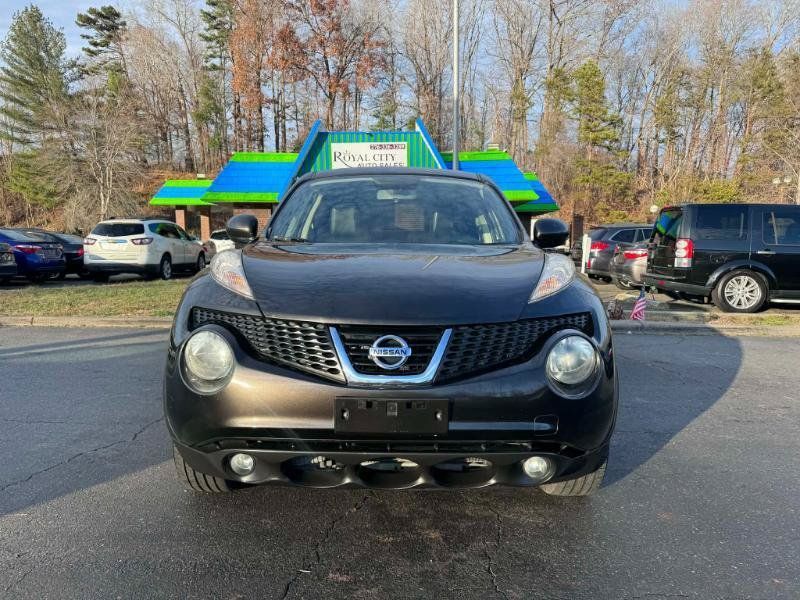 Used 2013 Nissan Juke SL AWD/4WD image 2