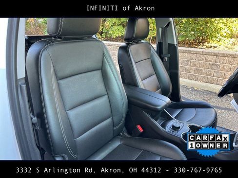 Used 2022 GMC Terrain SLT w/ LPO, Floor Liner Package image 30