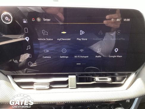 Used 2026 Chevrolet Equinox LT FWD image 3
