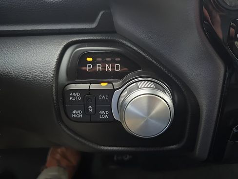 Used 2023 RAM 1500 Laramie AWD/4WD image 27