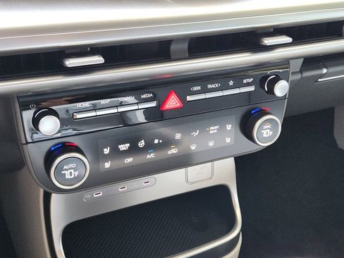 New 2026 Hyundai Ioniq 9 Limited image 13