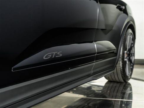 New 2026 Porsche Macan GTS Electric image 17