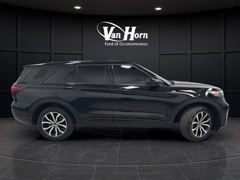 Used 2022 Ford Explorer ST-Line AWD/4WD image 8