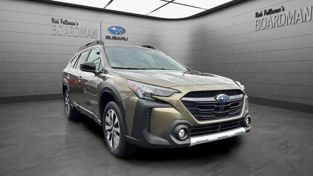 Used 2025 Subaru Outback Limited AWD/4WD image 2