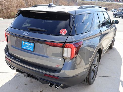 New 2026 Ford Explorer ST w/ Sun And Sound Package image 5