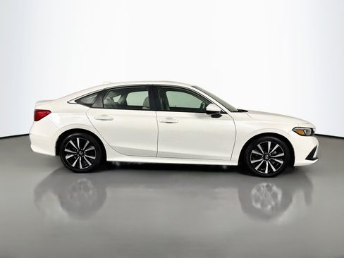Certified 2024 Honda Civic EX image 4