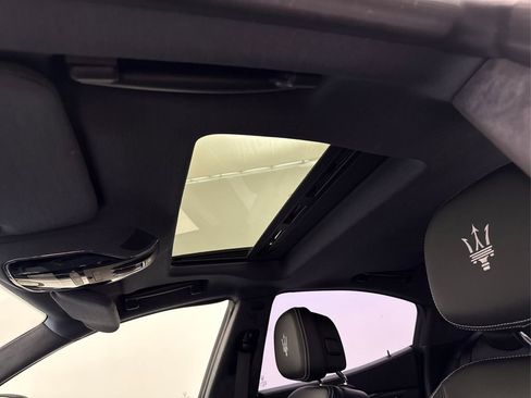 Used 2019 Maserati Ghibli S GranLusso RWD image 39