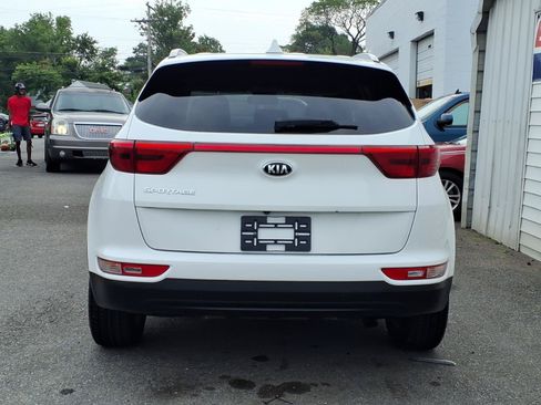 Used 2018 Kia Sportage LX w/ LX Popular Package AWD/4WD image 4