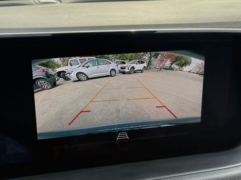 Used 2025 Buick Encore GX Preferred image 17