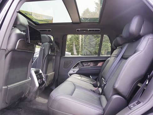 Used 2024 Land Rover Range Rover Long Wheelbase Autobiography AWD/4WD image 42