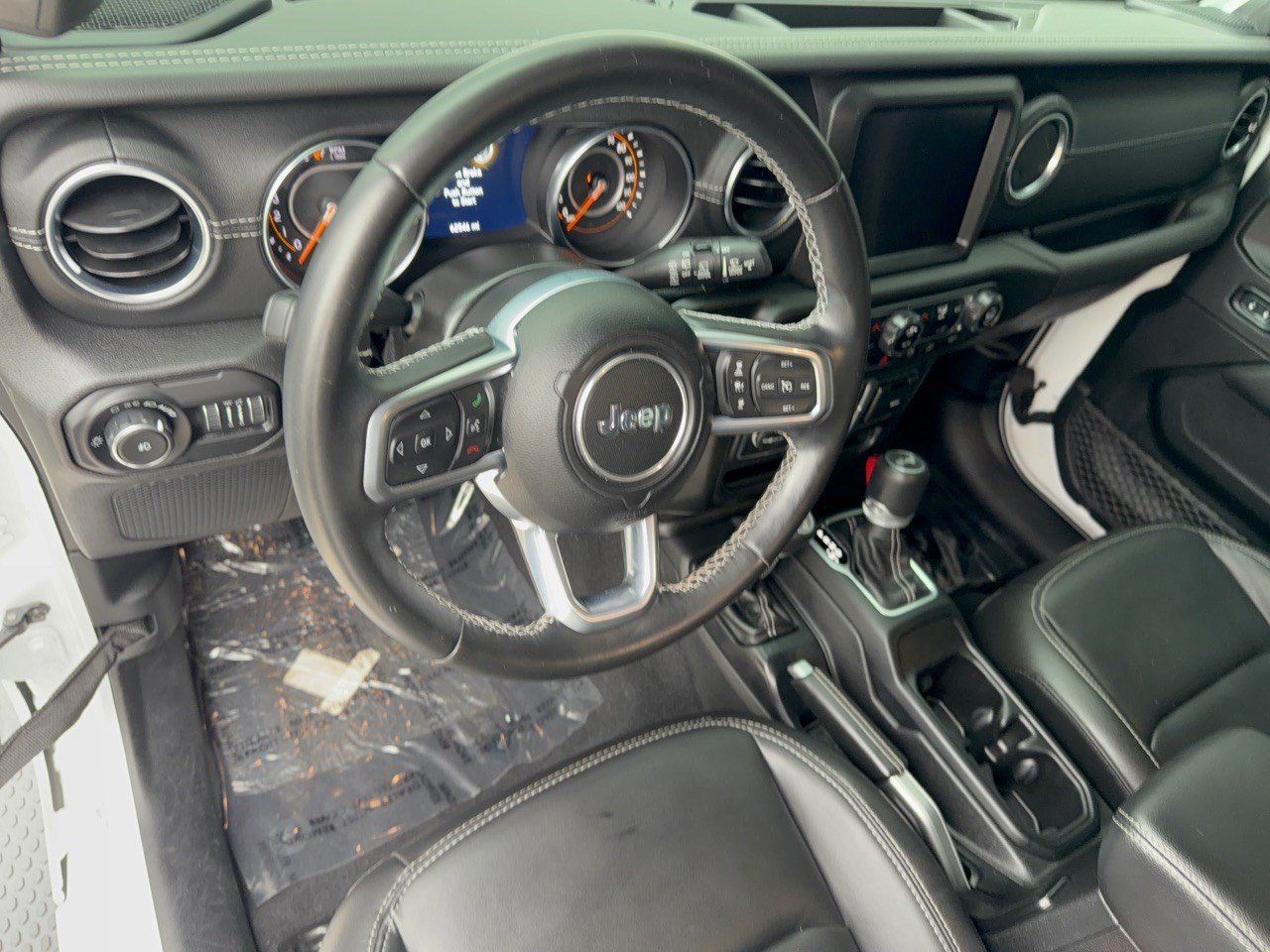 Used 2021 Jeep Wrangler Unlimited Sahara AWD/4WD image 4