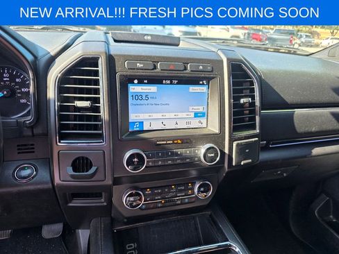 Used 2019 Ford Expedition Limited RWD image 9