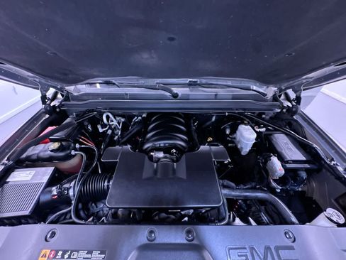 Used 2019 GMC Yukon XL Denali w/ Denali Ultimate Package AWD/4WD image 11
