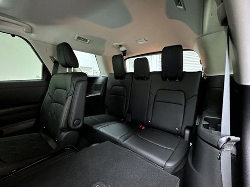 New 2026 Nissan Pathfinder Platinum AWD/4WD image 12
