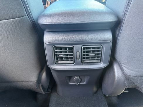 Used 2024 Toyota RAV4 LE AWD/4WD image 30
