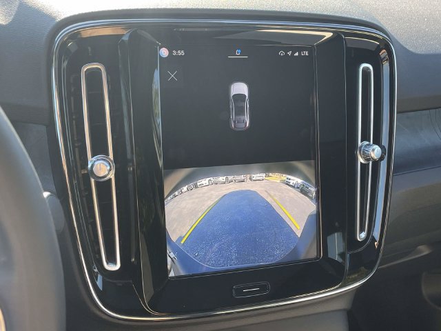 Certified 2023 Volvo C40 P8 Recharge Plus w/ Climate Package AWD/4WD image 19