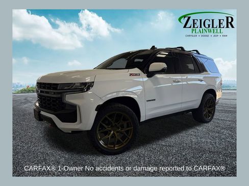 Used 2021 Chevrolet Tahoe Z71 w/ Luxury Package AWD/4WD image 1