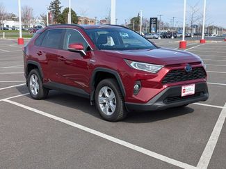 Used 2021 Toyota RAV4 XLE w/ Convenience Package video 3