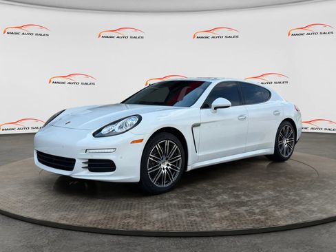 Used 2015 Porsche Panamera 4 image 1