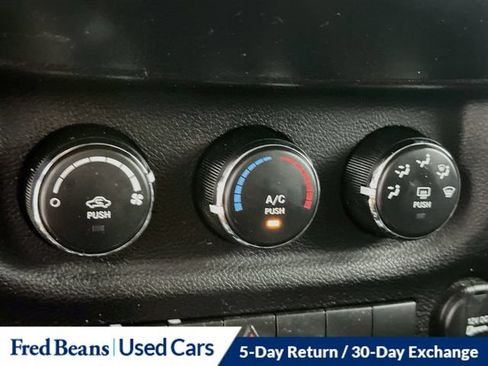 Used 2018 Jeep Wrangler Unlimited Sport S AWD/4WD image 19