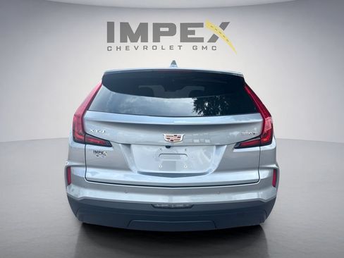 Used 2024 Cadillac XT4 Luxury FWD image 4