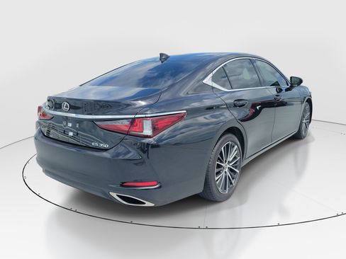 Certified 2024 Lexus ES 350 w/ Premium Package FWD image 6
