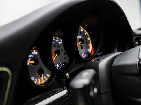 Used 2018 Porsche 911 GT3 RWD image 36