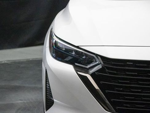 Used 2024 Nissan Sentra SR image 5