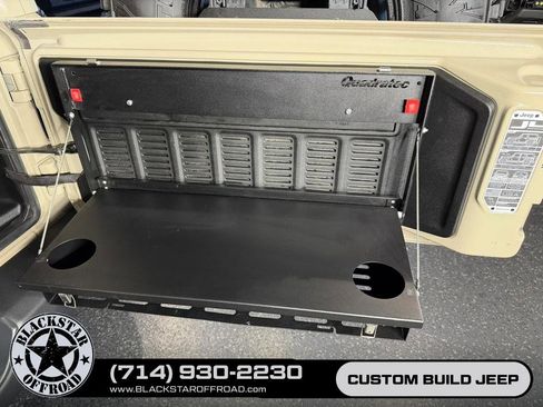 Used 2022 Jeep Wrangler Unlimited Rubicon 4xe w/ Steel Bumper Group AWD/4WD image 35