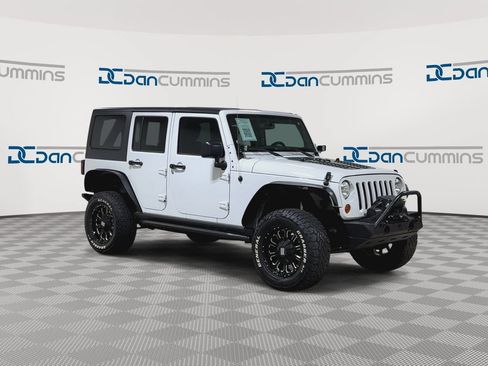 Used 2016 Jeep Wrangler Unlimited Sport w/ Quick Order Package 24S AWD/4WD image 2