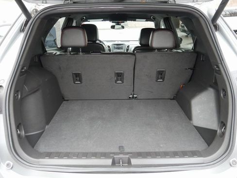 Used 2024 Chevrolet Equinox RS FWD image 26