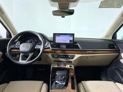 Used 2024 Audi Q5 e Premium Plus image 15