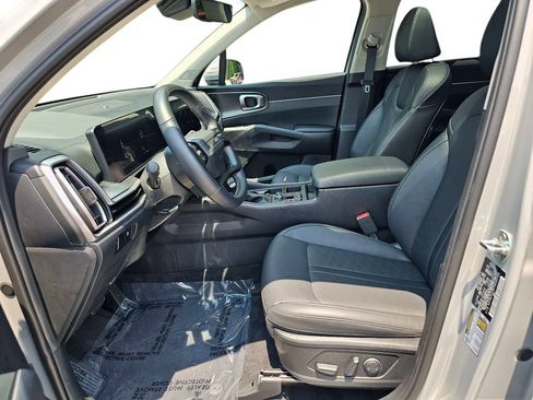 Certified 2026 Kia Sorento S w/ S Panoramic Sunroof Package FWD image 18