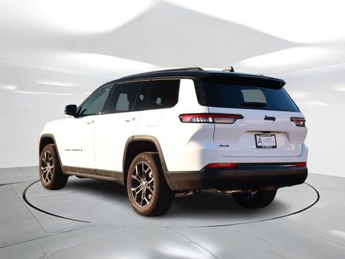 New 2025 Jeep Grand Cherokee L Limited image 2