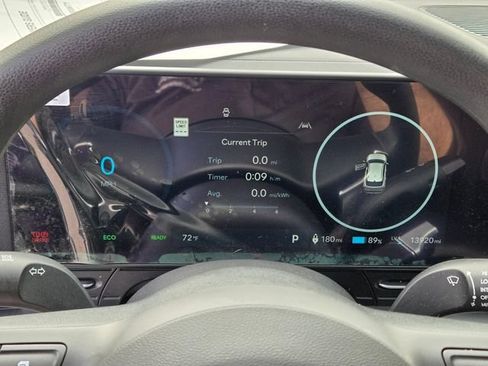 Used 2024 Hyundai Kona SE FWD image 30