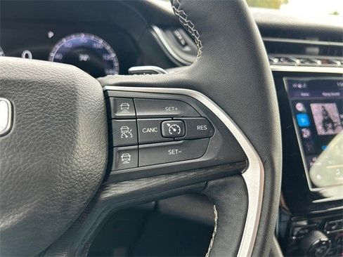 Used 2024 Jeep Grand Cherokee Altitude image 24