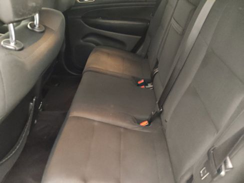 Used 2017 Jeep Grand Cherokee Laredo RWD image 18