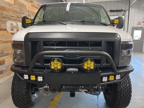 Used 2009 Ford E-350 and Econoline 350 XL image 7