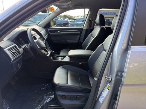 Used 2021 Volkswagen Atlas SE image 6