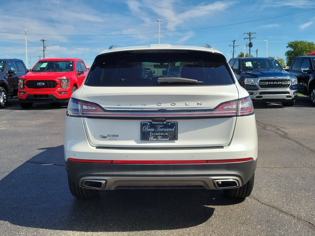 Certified 2023 Lincoln Nautilus Reserve AWD/4WD image 5