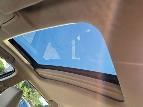 Used 2017 Honda Accord EX-L image 7