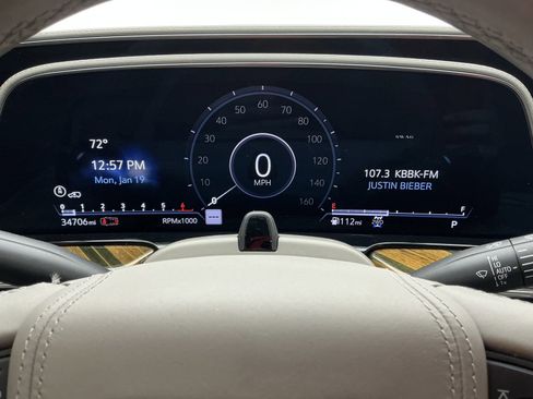 Used 2023 Cadillac Escalade Premium Luxury Platinum image 12