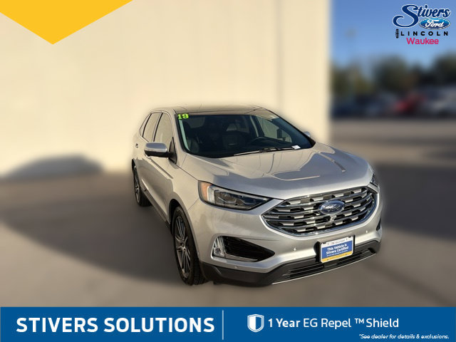 Used 2019 Ford Edge Titanium w/ Equipment Group 301A AWD/4WD image 3