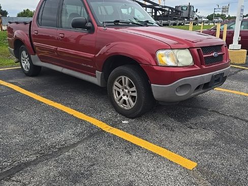 Used 2002 Ford Explorer Sport Trac 4x4 image 2