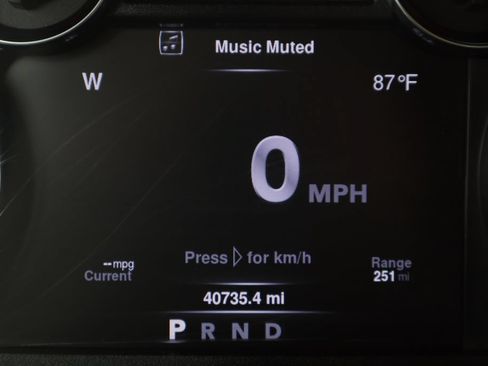 Used 2022 RAM 1500 Classic SLT w/ Electronics Group AWD/4WD image 15