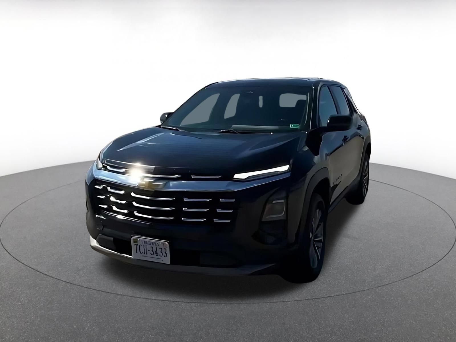 Used 2025 Chevrolet Equinox LT FWD image 6