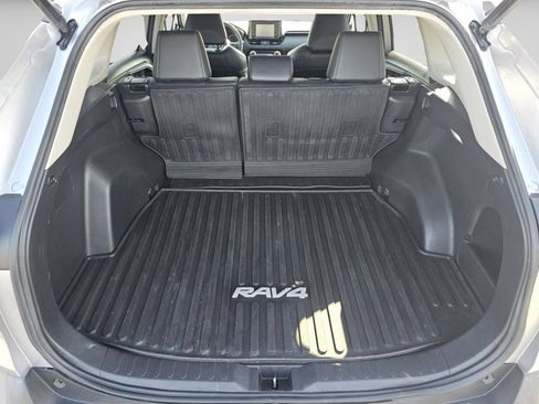 Used 2022 Toyota RAV4 XLE Premium AWD/4WD image 26