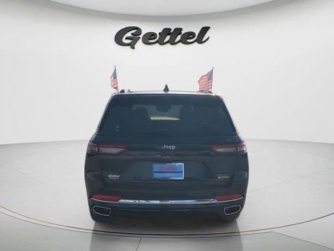 Used 2023 Jeep Grand Cherokee Overland w/ Luxury Tech Group IV RWD image 6