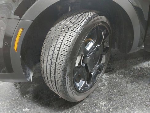 Used 2025 Kia Sorento SX image 65