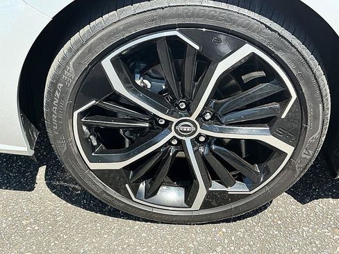 Certified 2024 Nissan Altima 2.5 SR FWD image 7